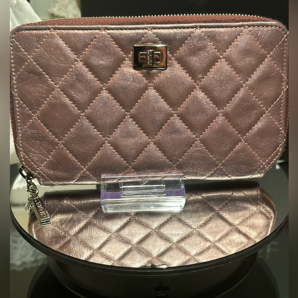 Authentic Chanel Matelasse Long Wallet Round zipper Leather purple.